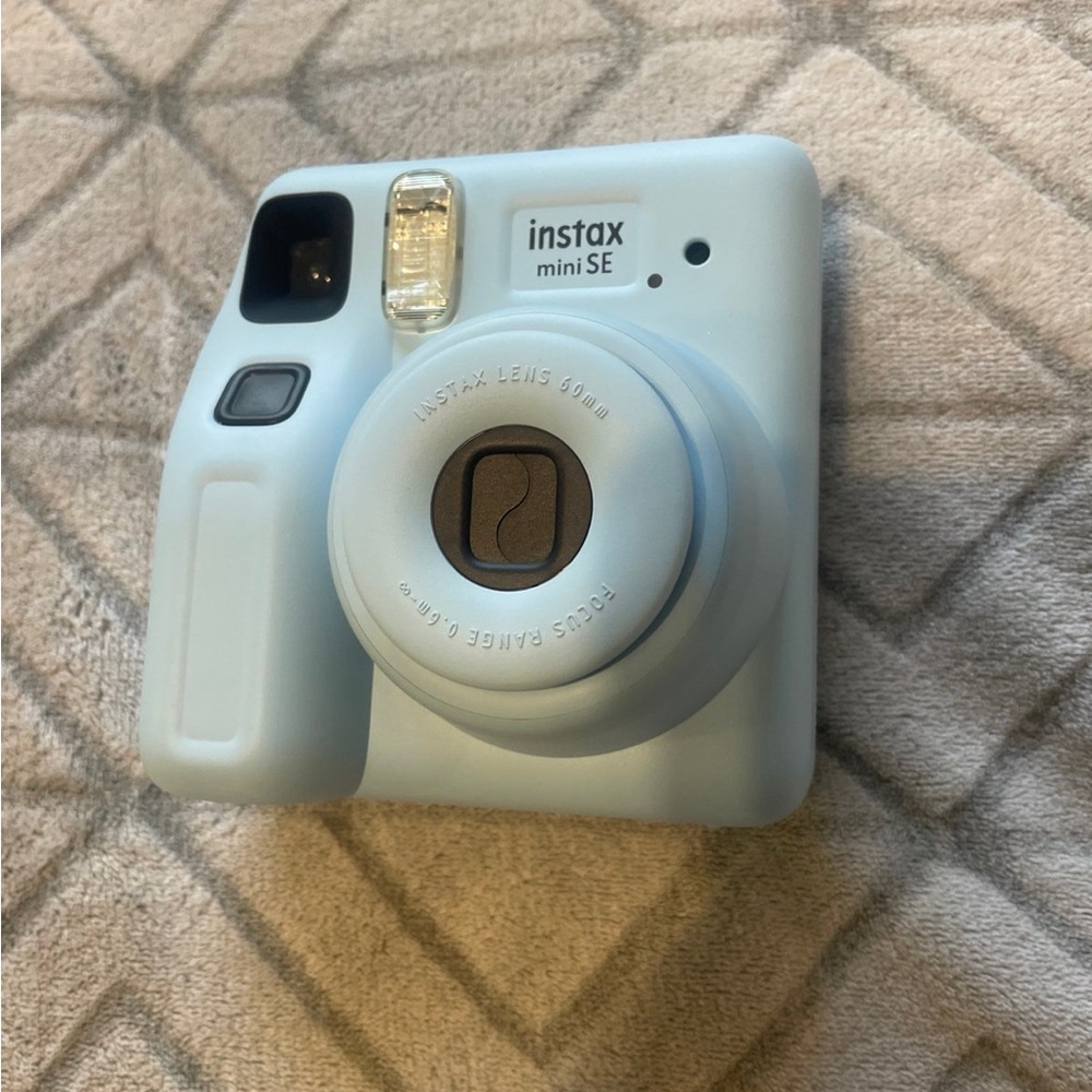 Instax Mini SE Instant Camera in Light Blue